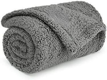 Premium Fluffy Fleece Dog Blanket; Soft and Warm Pet sleeping mat - Grey Blanket - Small (24*32")